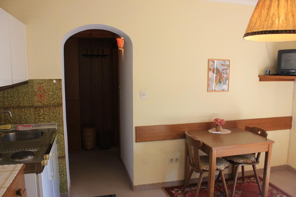 Haus Sigrid Apartment บาด ไคลน์เคิร์ชไฮม์ ภายนอก รูปภาพ