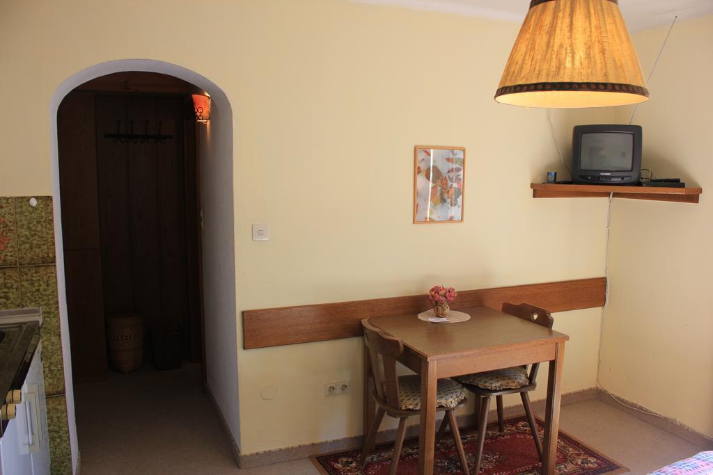 Haus Sigrid Apartment บาด ไคลน์เคิร์ชไฮม์ ภายนอก รูปภาพ